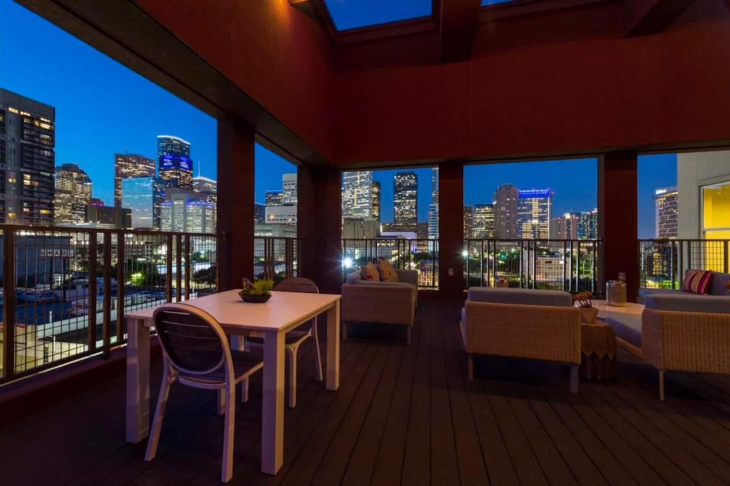 Downtown Apt Free Parking - Pool - Gym - Fully Kitchen Houston Eksteriør bilde