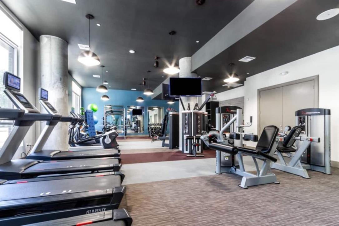 Downtown Apt Free Parking - Pool - Gym - Fully Kitchen Houston Eksteriør bilde